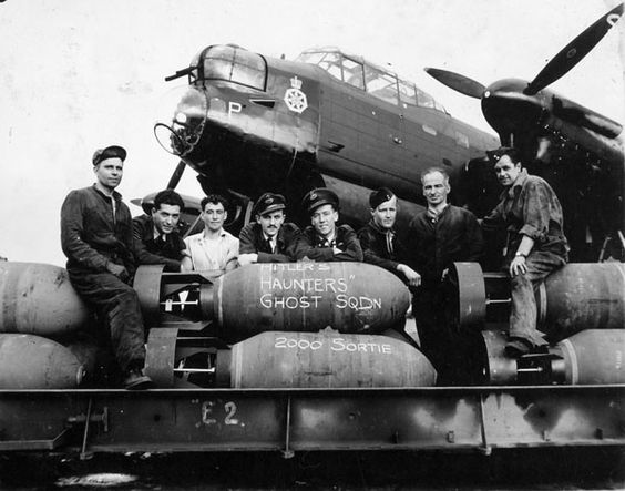 Uno dei bombardieri che la difesa aerea tedesca dovette contrastare era l'Avro Lancaster