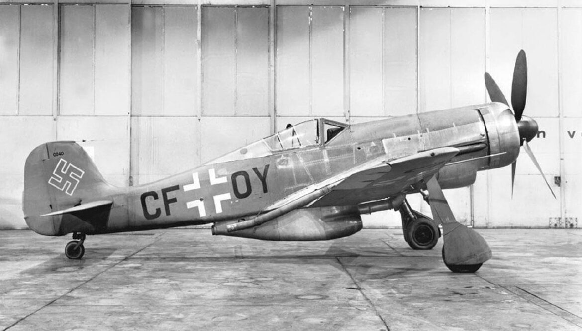 fw-190-v18 fw-190-v18 con verniciatura in RLM 01 e RLM 02